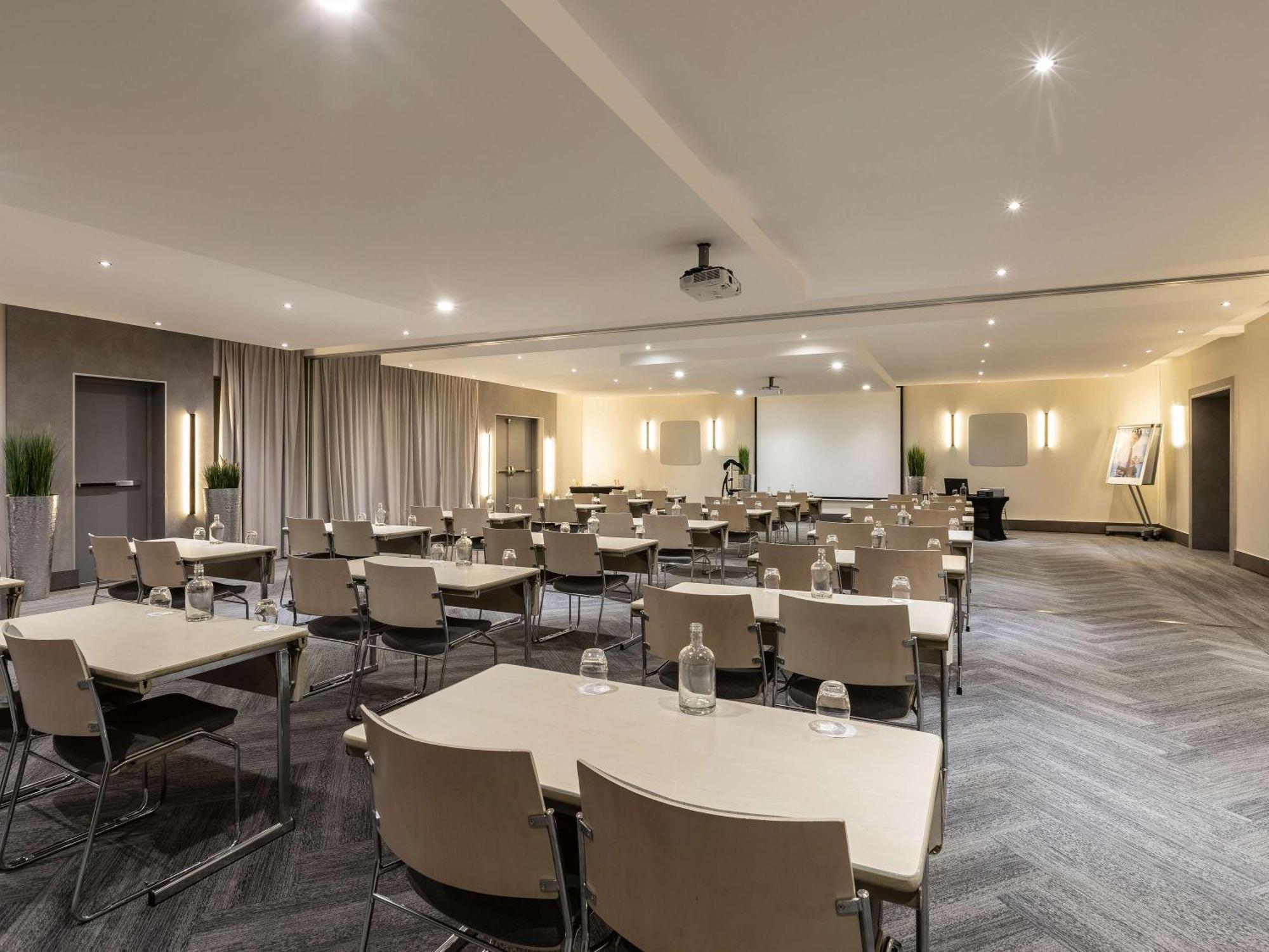 Novotel Luxembourg Kirchberg Luaran gambar