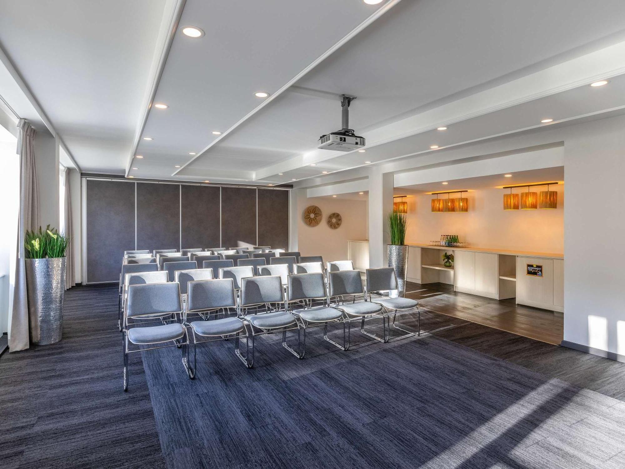Novotel Luxembourg Kirchberg Luaran gambar