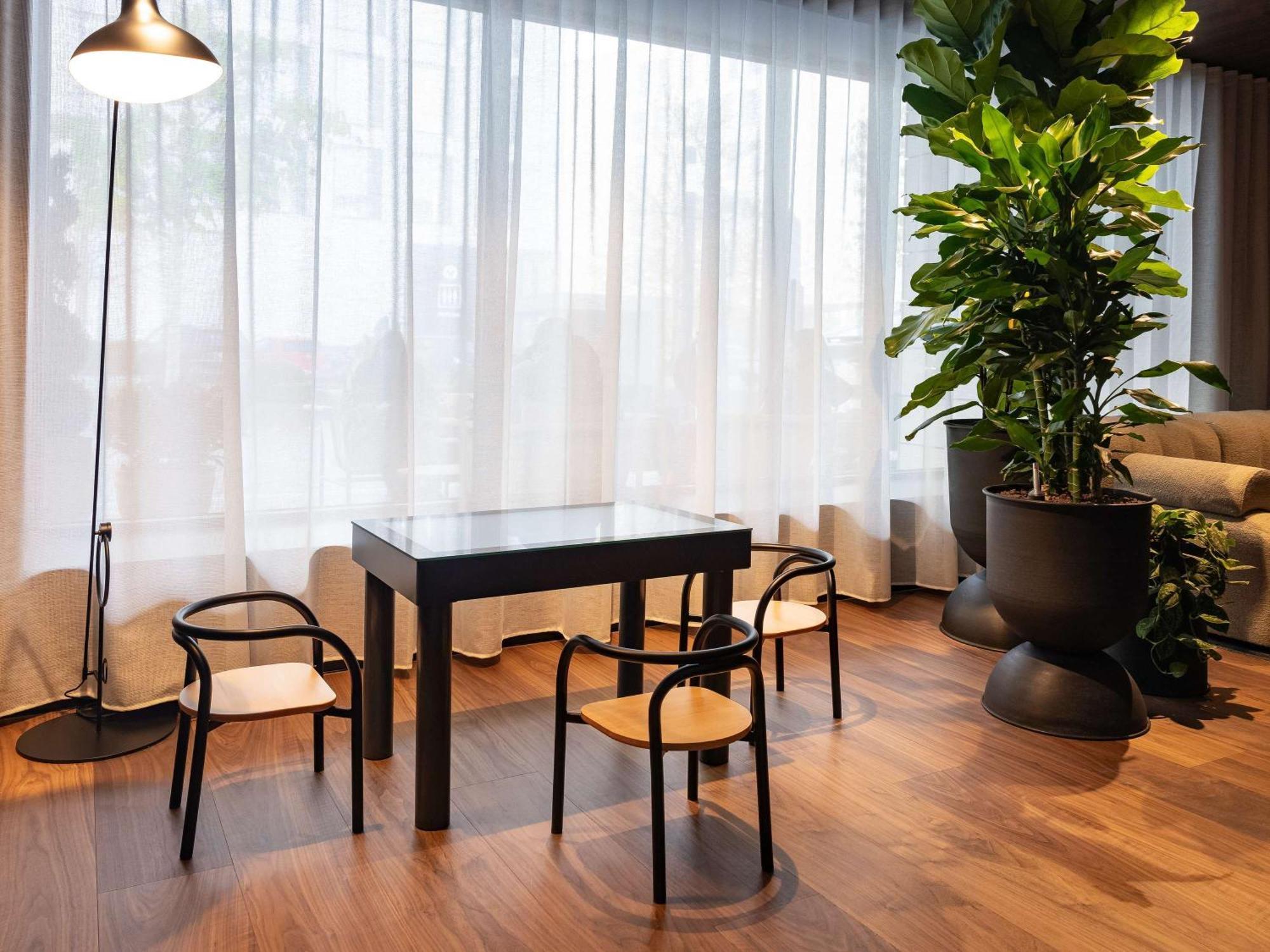 Novotel Luxembourg Kirchberg Luaran gambar